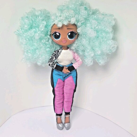 Lol Surprise OMG Winter Chill Icy Gurl 10" inch Doll Curly Teal Hair no Jacket - Picture 2 of 10